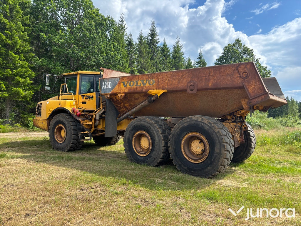 Dumper Volvo A25D - Сочленённый самосвал: фото 2 Dumper Volvo A25D - Сочленённый самосвал: фото 2