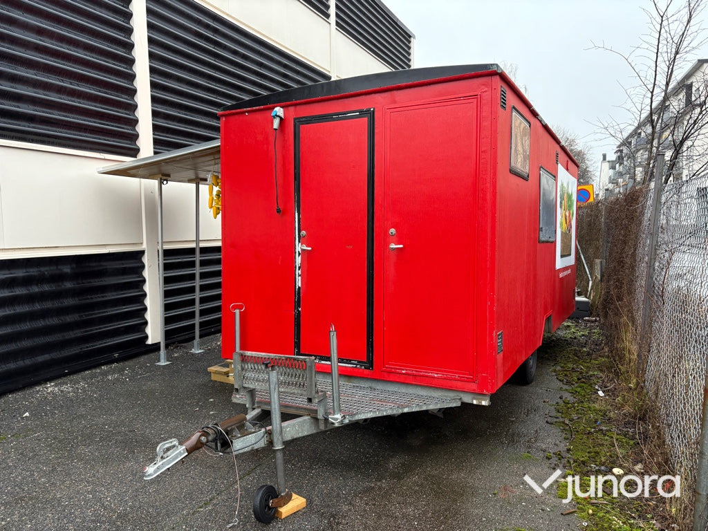 Försäljningsvagn - Торговый прицеп: фото 1 Försäljningsvagn - Торговый прицеп: фото 1