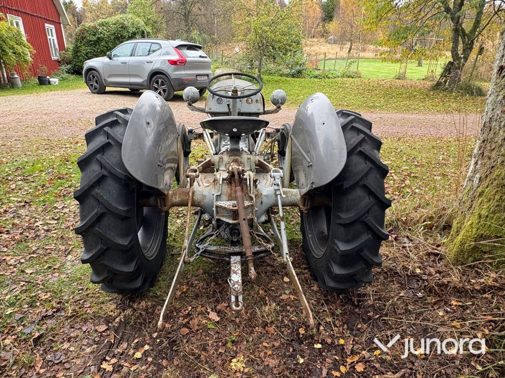 Grolle Massey Fergusson - Трактор: фото 5 Grolle Massey Fergusson - Трактор: фото 5