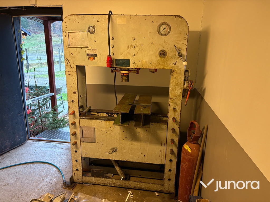 Hydraulpress - Hiab H100E, 100 ton - Листогибочный пресс: фото 1 Hydraulpress - Hiab H100E, 100 ton - Листогибочный пресс: фото 1