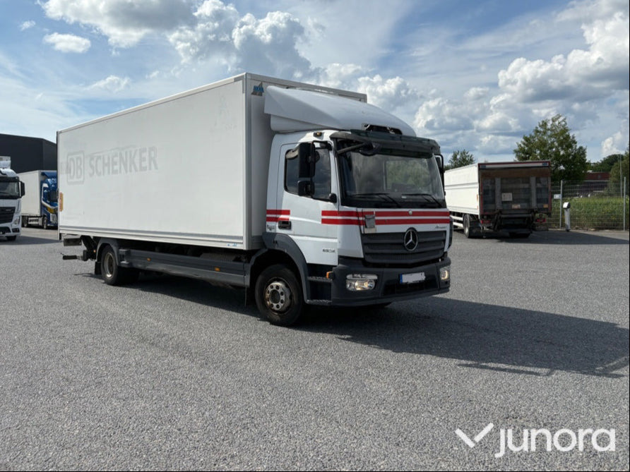 Грузовик с закрытым кузовом Lastbil - Mercedes Atego 1223: фото 1