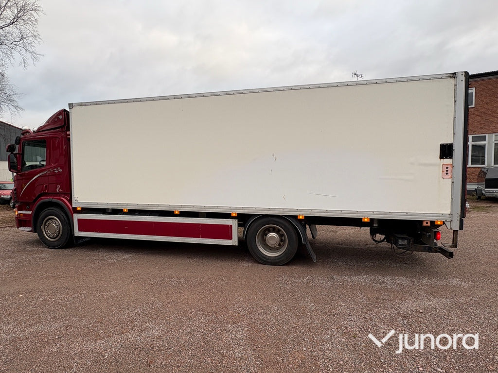 Lastbil - Scania, P270DB4X2HNB - Грузовик с закрытым кузовом: фото 2 Lastbil - Scania, P270DB4X2HNB - Грузовик с закрытым кузовом: фото 2