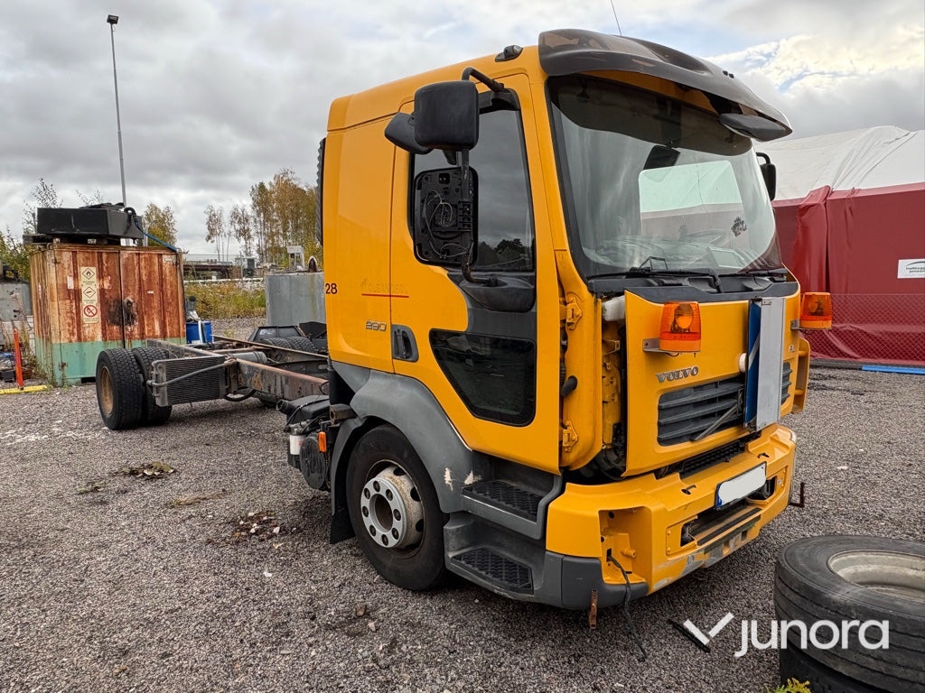 Lastbil - Volvo FL 4*2 - Грузовик-шасси: фото 4 Lastbil - Volvo FL 4*2 - Грузовик-шасси: фото 4