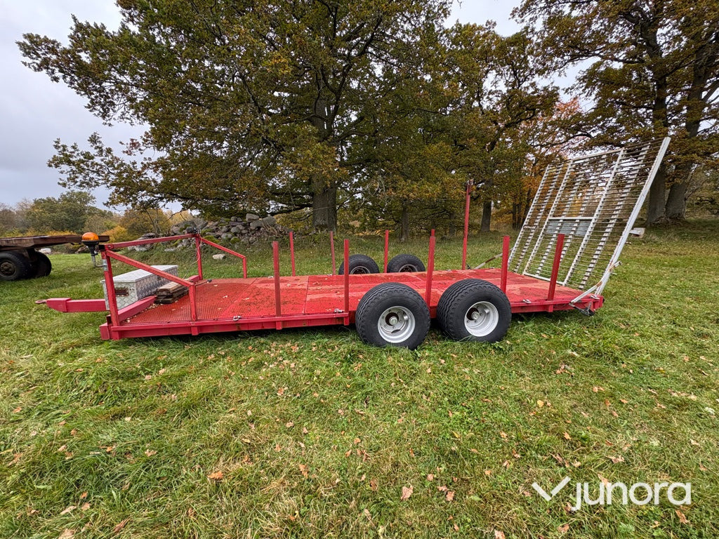 Maskintrailer - med vinsch - Прицеп для спецтехники: фото 1 Maskintrailer - med vinsch - Прицеп для спецтехники: фото 1