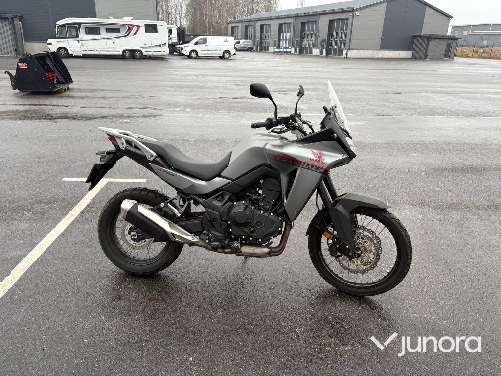 Motorcykel - Honda XL750 - Мотоцикл: фото 5 Motorcykel - Honda XL750 - Мотоцикл: фото 5