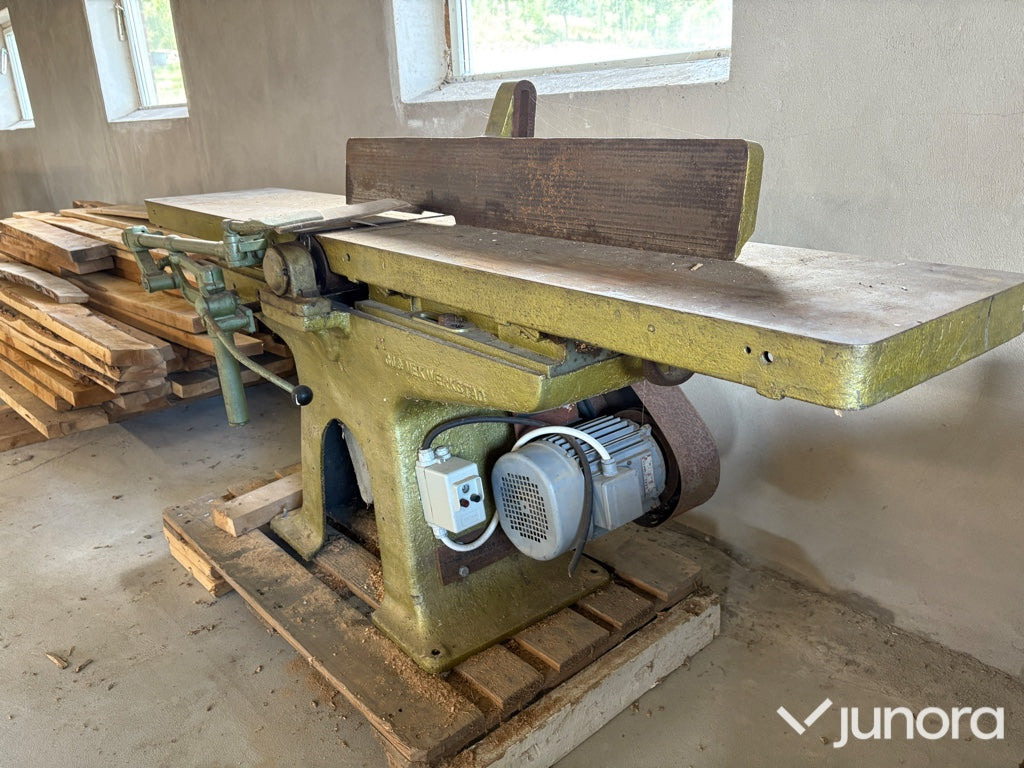 Rikt-och planhyvel - Деревообрабатывающий станок: фото 4 Rikt-och planhyvel - Деревообрабатывающий станок: фото 4