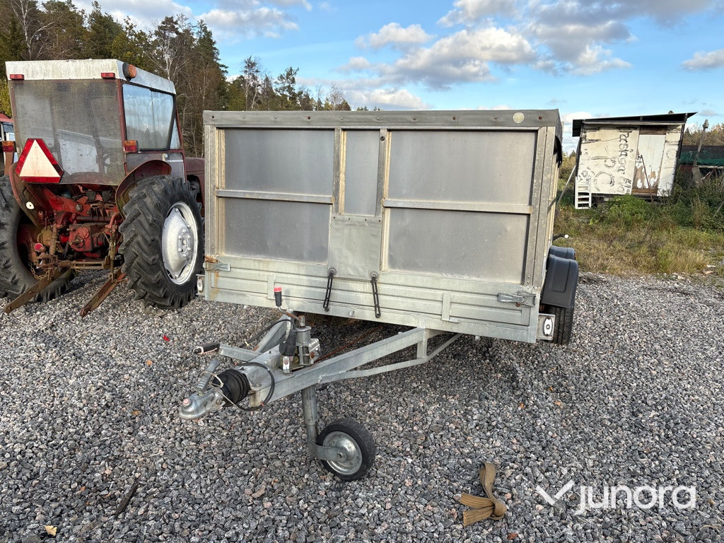 Slaktvagn - Igass 2 TON Combi - Прицеп бортовой/ Платформа: фото 2 Slaktvagn - Igass 2 TON Combi - Прицеп бортовой/ Платформа: фото 2