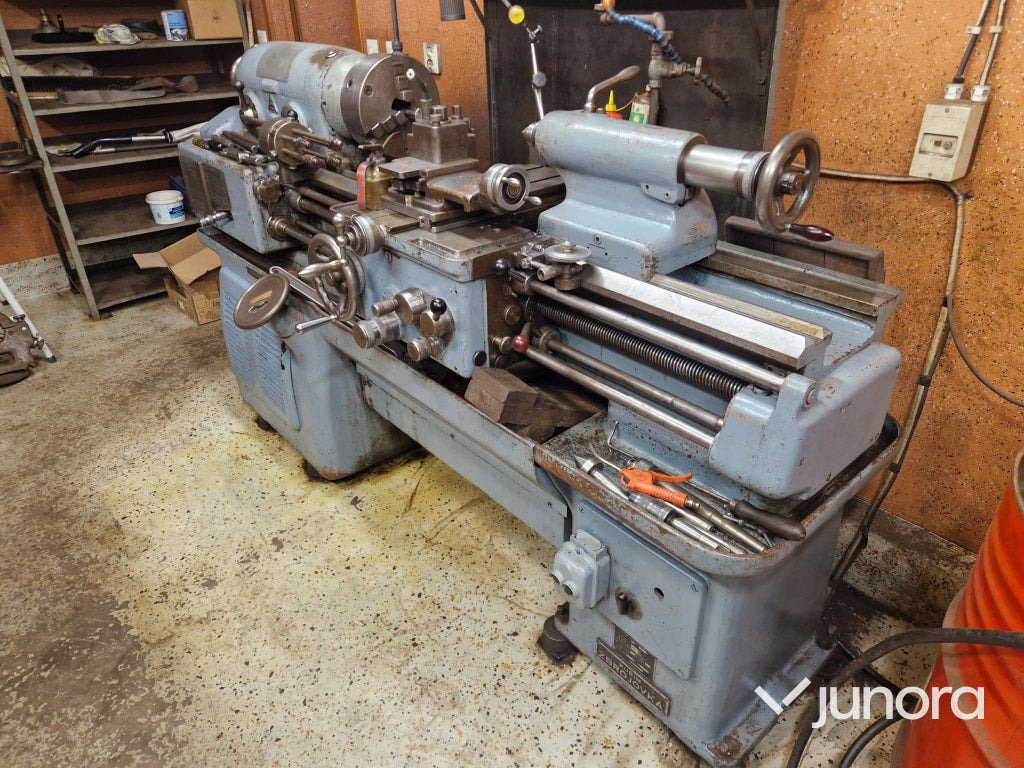 Svarv – TOS SV13R, medföljande tillbehör - Токарный станок по металлу: фото 1 Svarv – TOS SV13R, medföljande tillbehör - Токарный станок по металлу: фото 1