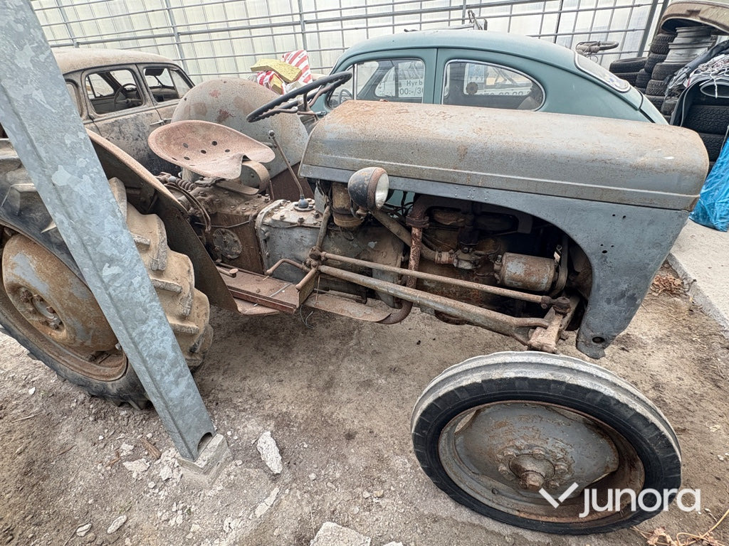 Traktor - Massey Ferguson, Grolle - Трактор: фото 2 Traktor - Massey Ferguson, Grolle - Трактор: фото 2