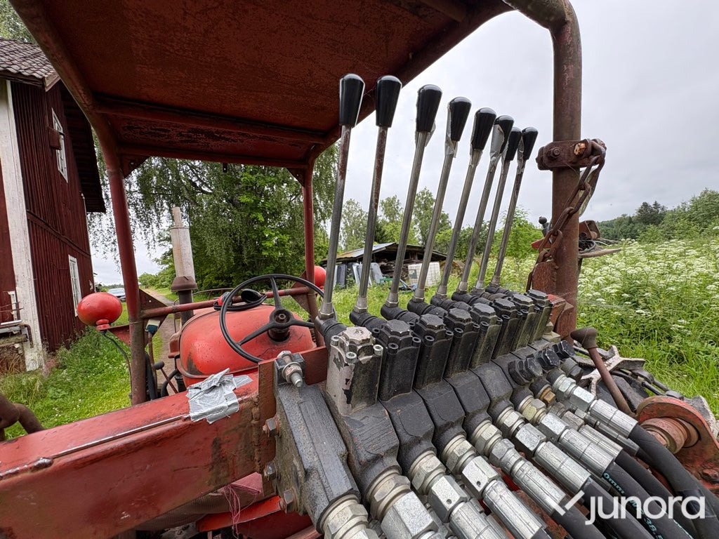 Трактор Traktor - Nuffield Universal 3DL: фото 15 Трактор Traktor - Nuffield Universal 3DL: фото 15