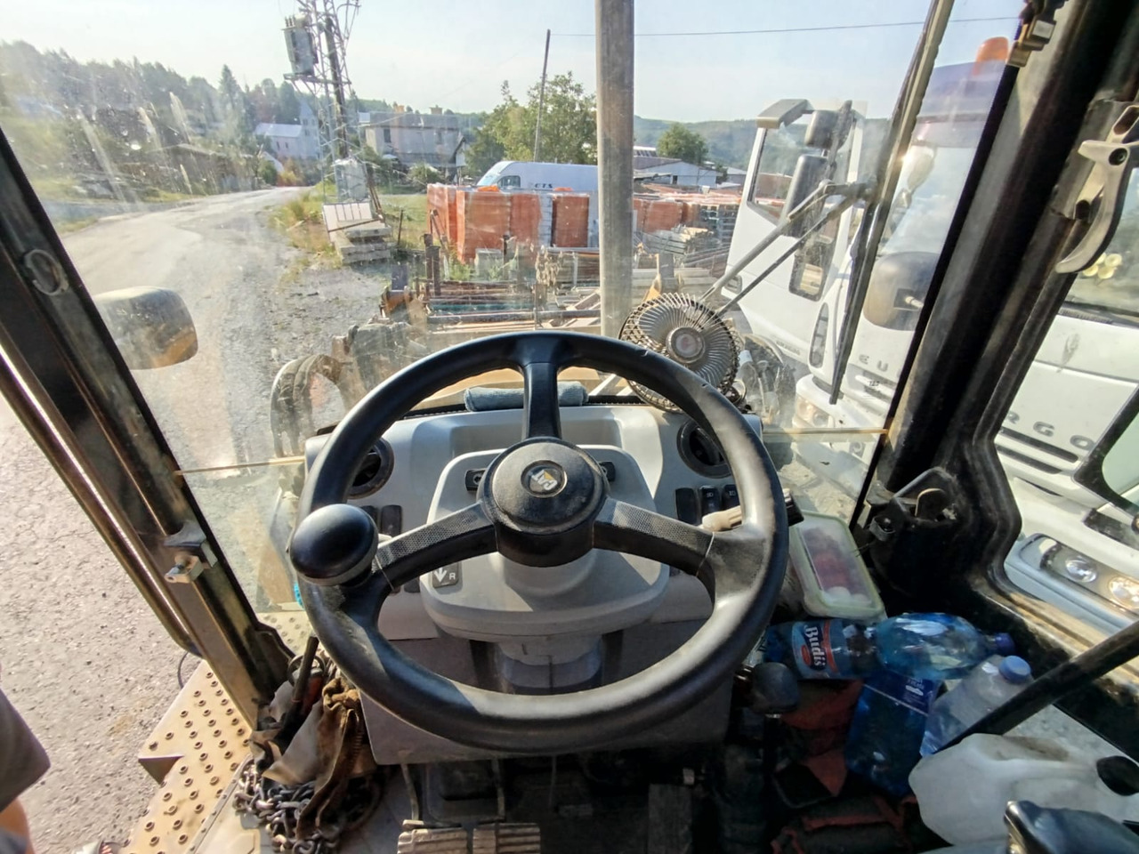 CATERPILLAR 472F2 - Экскаватор-погрузчик: фото 5 CATERPILLAR 472F2 - Экскаватор-погрузчик: фото 5