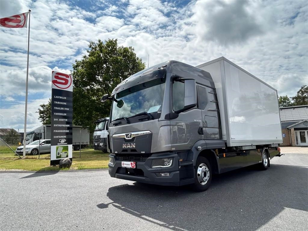 MAN TGL 8-220 4x2 BL incl. 2 stk veksellad - Грузовик с закрытым кузовом: фото 1 MAN TGL 8-220 4x2 BL incl. 2 stk veksellad - Грузовик с закрытым кузовом: фото 1