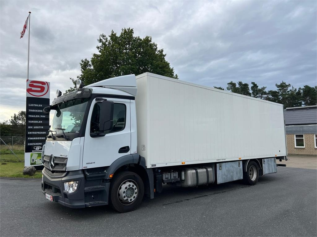 Mercedes-Benz Antos 1824 LnR - Грузовик с закрытым кузовом: фото 2 Mercedes-Benz Antos 1824 LnR - Грузовик с закрытым кузовом: фото 2