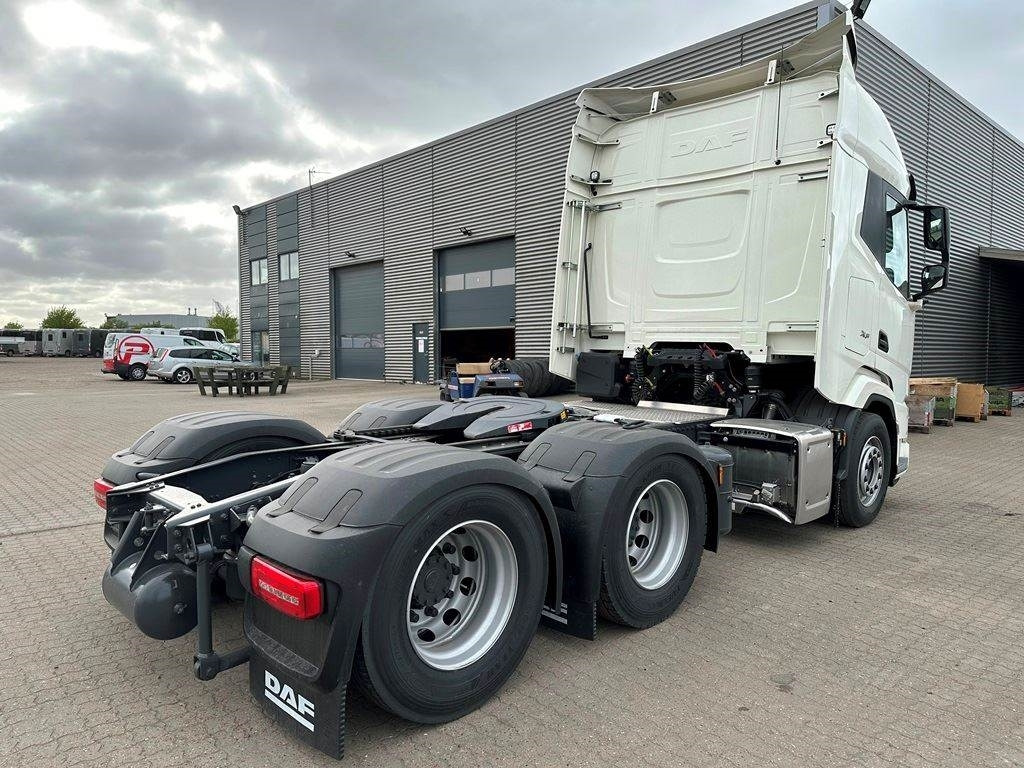 DAF XF 530 6x2 - Тягач: фото 3 DAF XF 530 6x2 - Тягач: фото 3