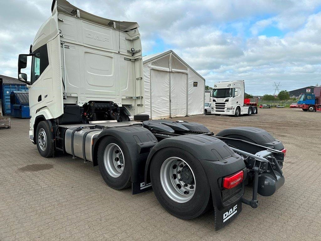 DAF XF 530 6x2 - Тягач: фото 4 DAF XF 530 6x2 - Тягач: фото 4