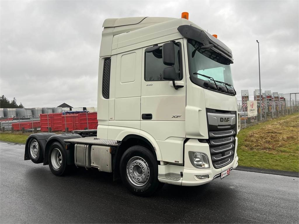 DAF XF 530 6x2 FTR - Тягач: фото 2 DAF XF 530 6x2 FTR - Тягач: фото 2