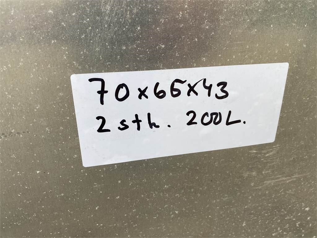 Volvo 200 ltr Volvo Dieseltank - Топливный бак для Грузовиков: фото 4 Volvo 200 ltr Volvo Dieseltank - Топливный бак для Грузовиков: фото 4