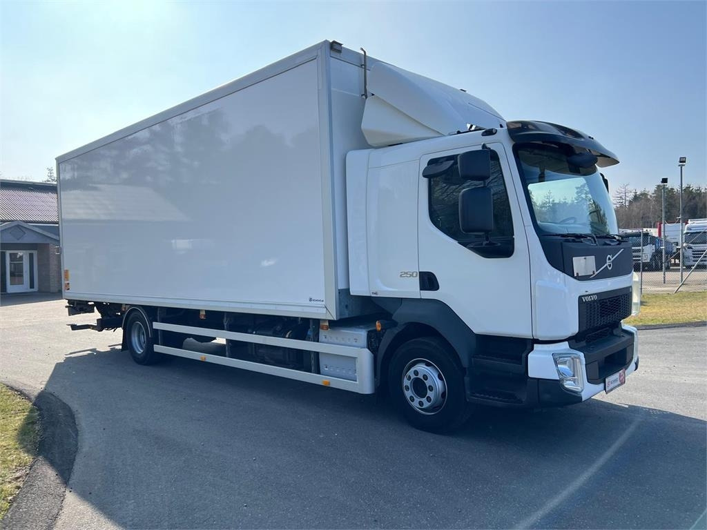Volvo FL 16 ton 250HK  - Грузовик с закрытым кузовом: фото 2 Volvo FL 16 ton 250HK  - Грузовик с закрытым кузовом: фото 2