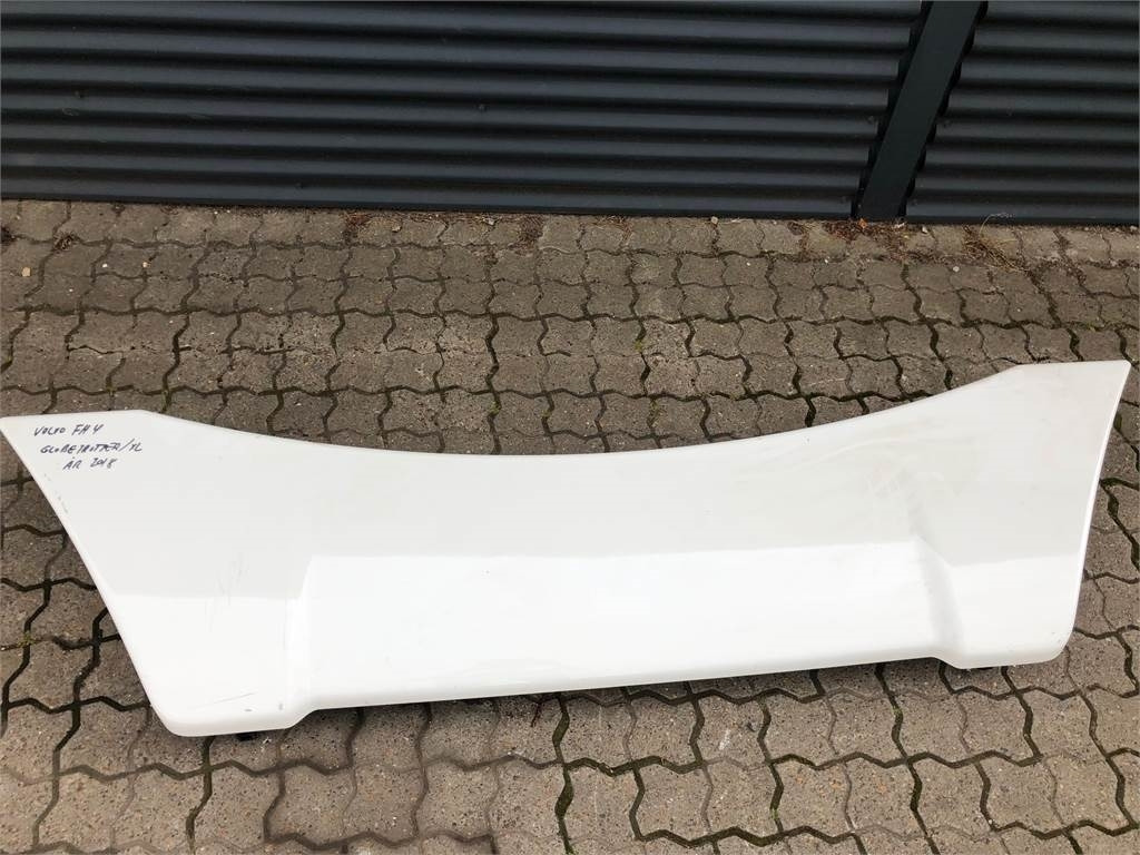 Volvo Tagspoiler Volvo FH Globetrotter 2018 - Аэродинамика/ Спойлеры для Грузовиков: фото 2 Volvo Tagspoiler Volvo FH Globetrotter 2018 - Аэродинамика/ Спойлеры для Грузовиков: фото 2
