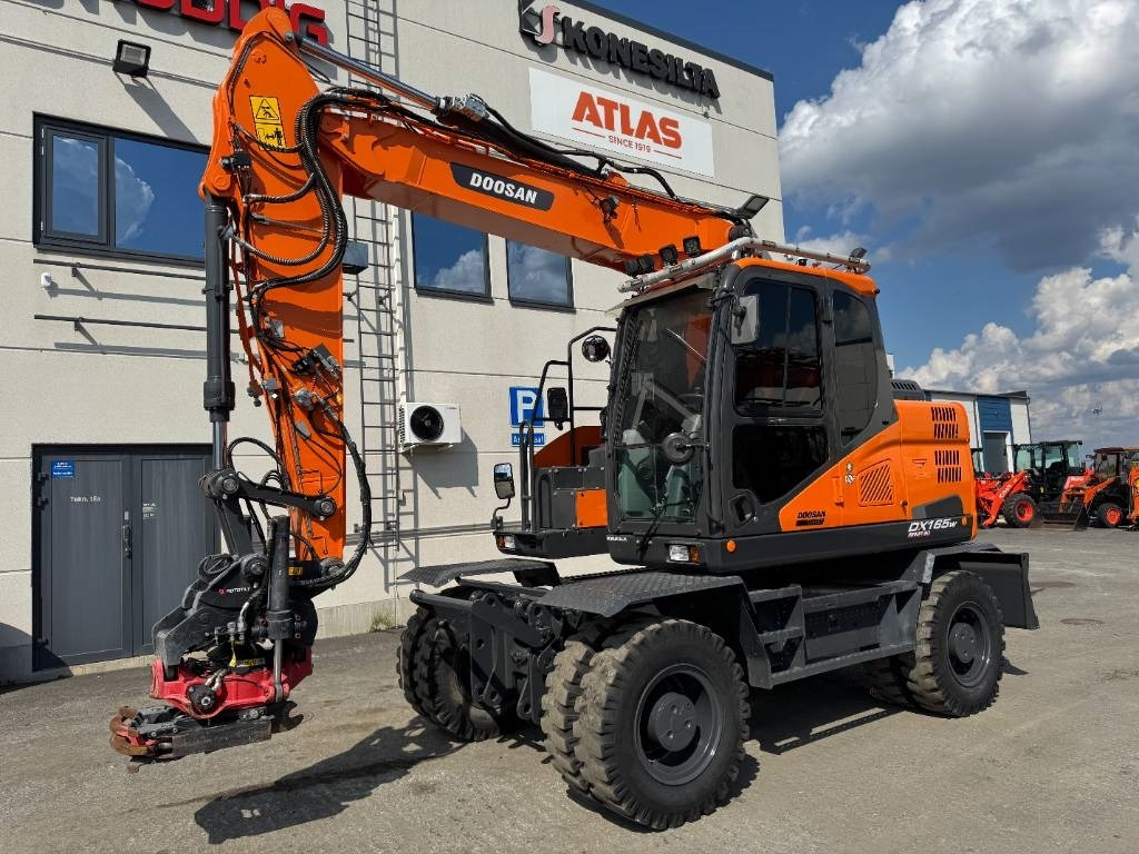 Doosan DX165W-5 PYÖRITTÄJÄLLÄ - Колёсный экскаватор: фото 2 Doosan DX165W-5 PYÖRITTÄJÄLLÄ - Колёсный экскаватор: фото 2