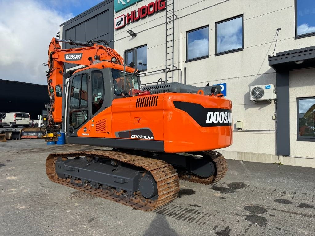 Doosan DX180LC-5 PYÖRITTÄJÄLLÄ - Гусеничный экскаватор: фото 3 Doosan DX180LC-5 PYÖRITTÄJÄLLÄ - Гусеничный экскаватор: фото 3