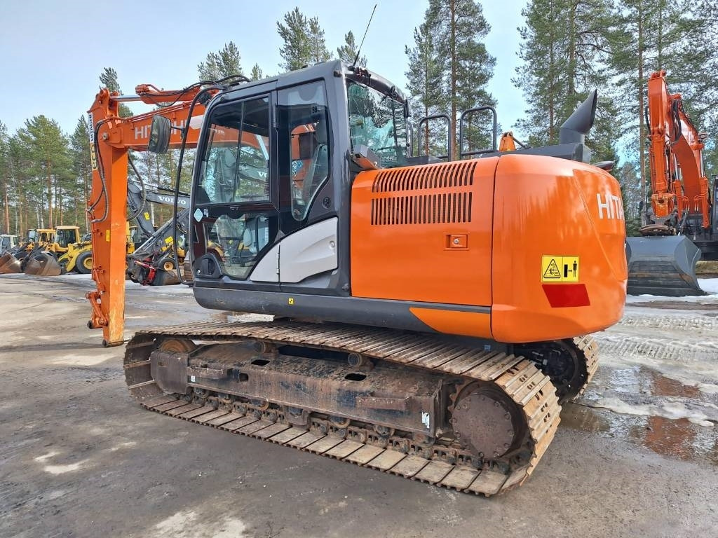 Hitachi ZX130LCN-6 - Гусеничный экскаватор: фото 2 Hitachi ZX130LCN-6 - Гусеничный экскаватор: фото 2