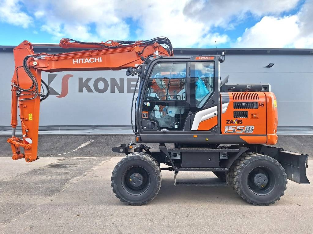 Hitachi ZX155W-7 -STAGE 5- VÄHÄN AJETTU - Колёсный экскаватор: фото 1 Hitachi ZX155W-7 -STAGE 5- VÄHÄN AJETTU - Колёсный экскаватор: фото 1