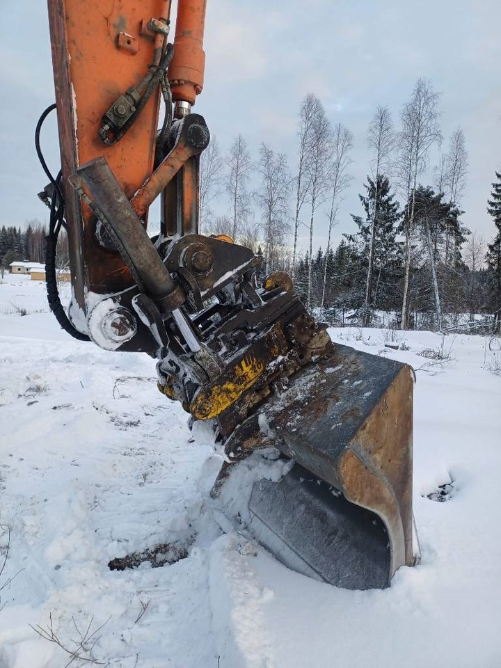 Hitachi ZX160LC-3 TULOSSA, KALLISTAJA+PYÖRITTÄJÄ - Гусеничный экскаватор: фото 4 Hitachi ZX160LC-3 TULOSSA, KALLISTAJA+PYÖRITTÄJÄ - Гусеничный экскаватор: фото 4