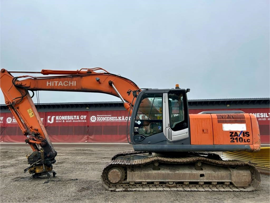 Hitachi ZX210LC-3 - Гусеничный экскаватор: фото 1 Hitachi ZX210LC-3 - Гусеничный экскаватор: фото 1