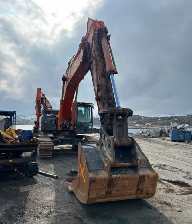 Hitachi ZX350LC-7 - Гусеничный экскаватор: фото 3 Hitachi ZX350LC-7 - Гусеничный экскаватор: фото 3