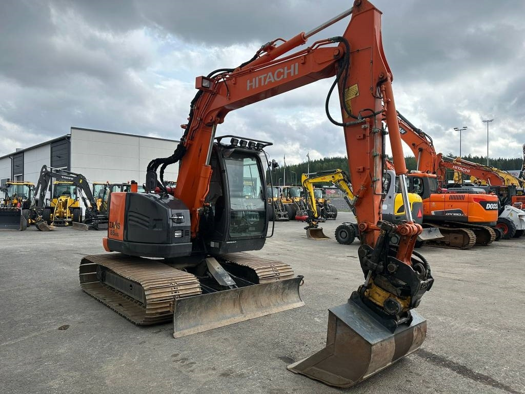 Hitachi ZX85US-5 800mm telat 6kpl työlaitteet mukaan - Мини-экскаватор: фото 5 Hitachi ZX85US-5 800mm telat 6kpl työlaitteet mukaan - Мини-экскаватор: фото 5