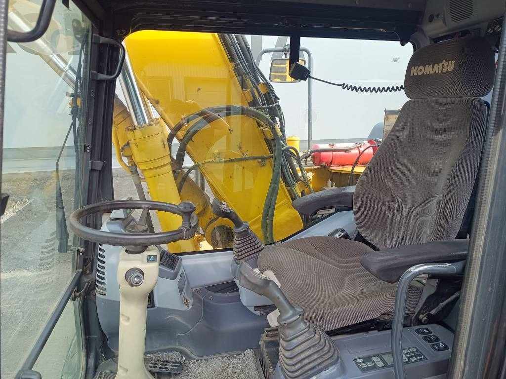 Колёсный экскаватор Komatsu MYYTY! SOLD! PW140-7 PYÖRITTÄJÄLLÄ: фото 14