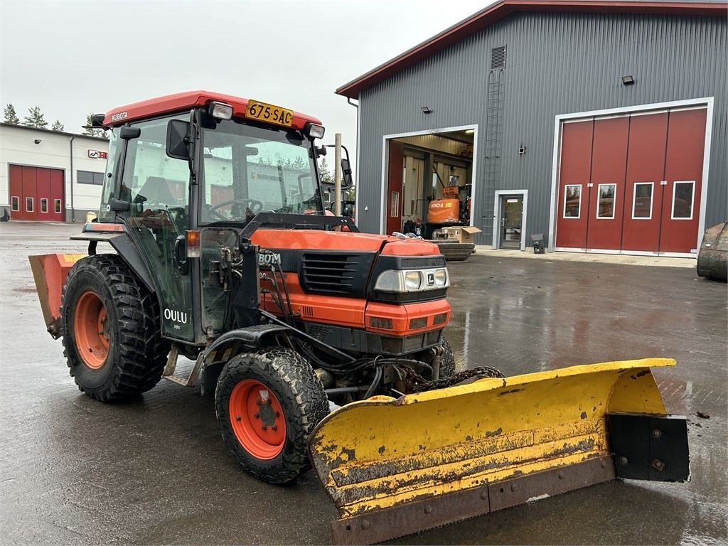 Kubota L 3600 AURA JA HIEKOTIN - Коммунальный трактор: фото 5 Kubota L 3600 AURA JA HIEKOTIN - Коммунальный трактор: фото 5