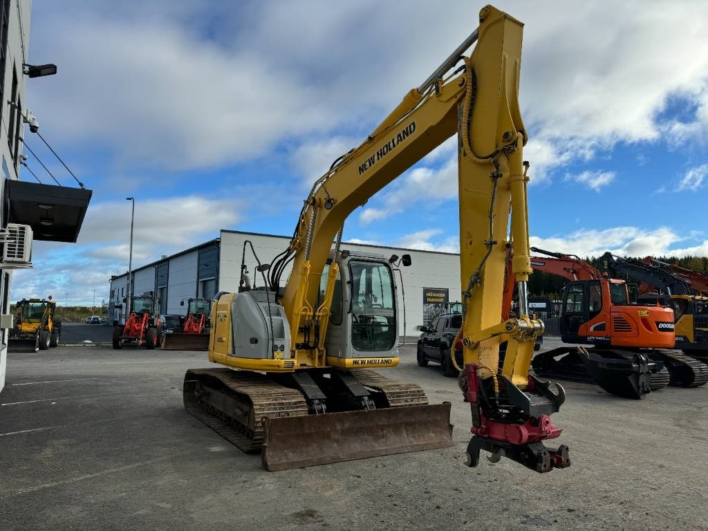 New Holland E135BSR-2 PYÖRITTÄJÄLLÄ - Гусеничный экскаватор: фото 5 New Holland E135BSR-2 PYÖRITTÄJÄLLÄ - Гусеничный экскаватор: фото 5