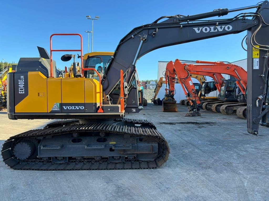 Volvo EC140ELM - Гусеничный экскаватор: фото 3 Volvo EC140ELM - Гусеничный экскаватор: фото 3