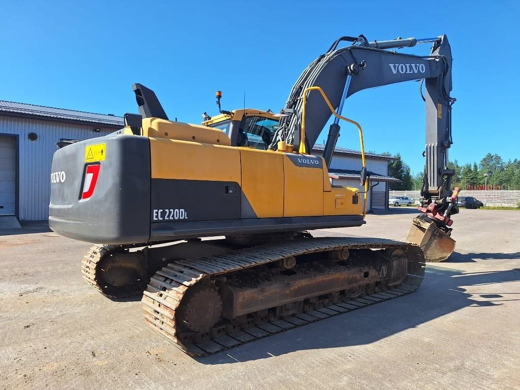 Volvo EC220DL PYÖRITTÄJÄLLÄ  - Гусеничный экскаватор: фото 4 Volvo EC220DL PYÖRITTÄJÄLLÄ  - Гусеничный экскаватор: фото 4