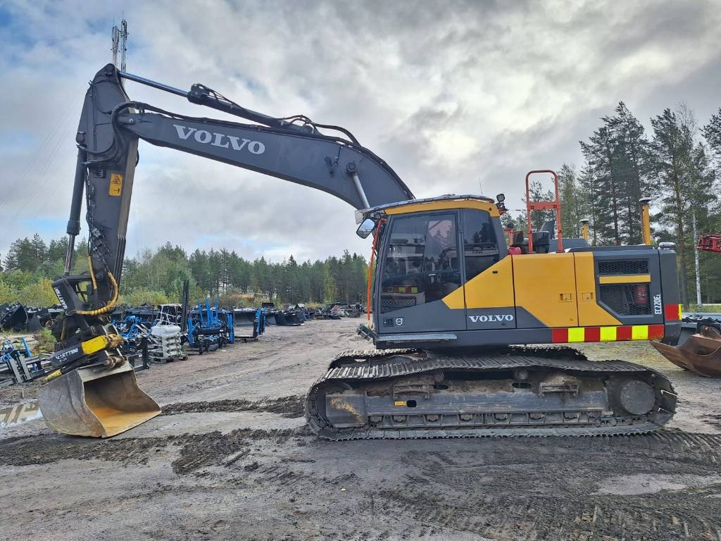 Volvo EC220EL HUIPPUVARUSTEILLA  - Гусеничный экскаватор: фото 1 Volvo EC220EL HUIPPUVARUSTEILLA  - Гусеничный экскаватор: фото 1