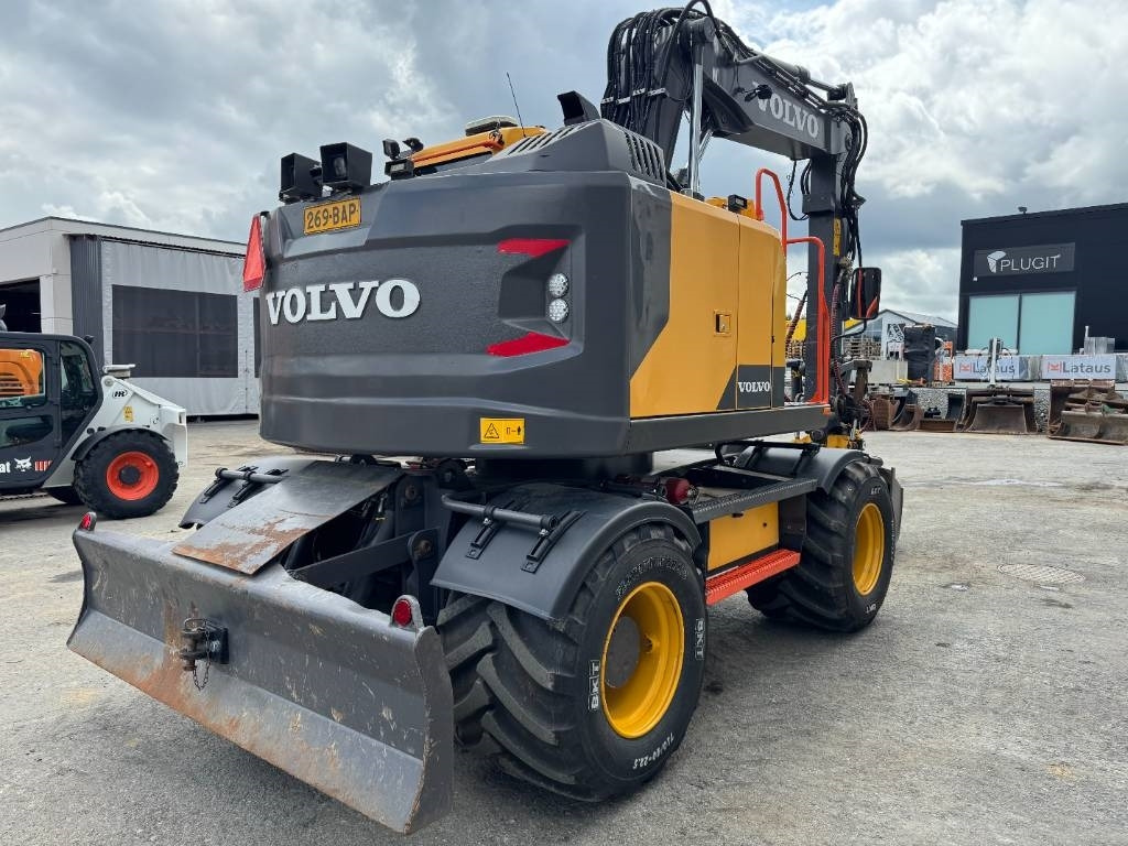 Volvo EWR150E ENGCON+PIHDIT - Колёсный экскаватор: фото 5 Volvo EWR150E ENGCON+PIHDIT - Колёсный экскаватор: фото 5