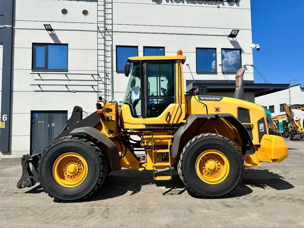 Volvo L70G vipuohjaus, 3' ja 4' hydr - Колёсный погрузчик: фото 1 Volvo L70G vipuohjaus, 3' ja 4' hydr - Колёсный погрузчик: фото 1