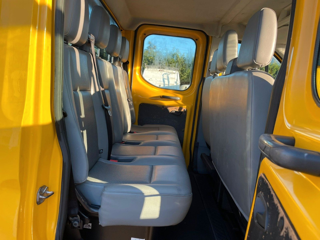 Ford Transit 2.2TDCI. Doka 7 Sitze. ALU pritsche. - Малотоннажный бортовой грузовик, Грузопассажирский фургон: фото 5 Ford Transit 2.2TDCI. Doka 7 Sitze. ALU pritsche. - Малотоннажный бортовой грузовик, Грузопассажирский фургон: фото 5