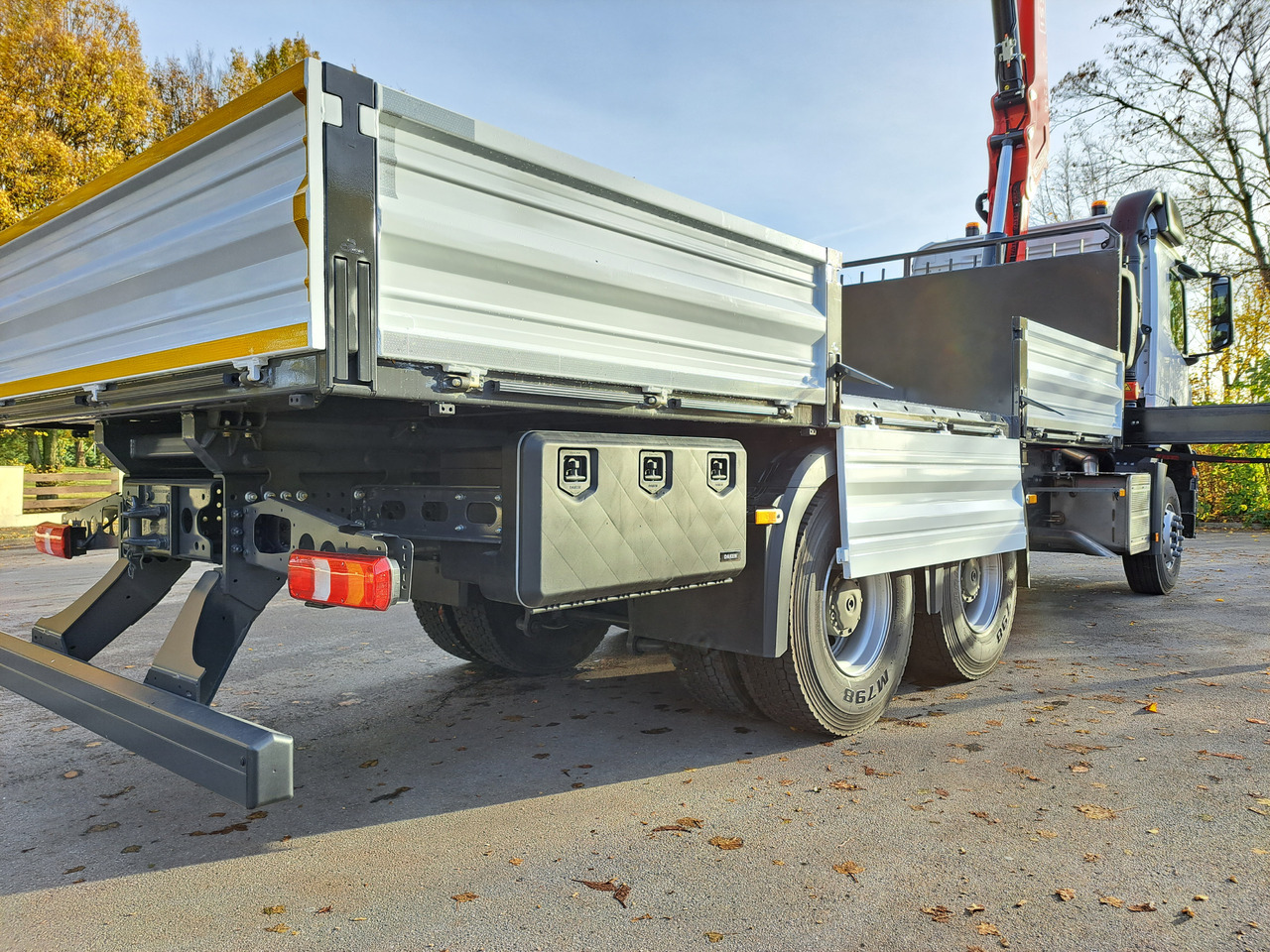 MERCEDES-BENZ AROCS 3340 CRANE FASSI F245 FLATBED TWISTLOCK EURO 3 - Грузовик бортовой/ Платформа, Автоманипулятор: фото 5 MERCEDES-BENZ AROCS 3340 CRANE FASSI F245 FLATBED TWISTLOCK EURO 3 - Грузовик бортовой/ Платформа, Автоманипулятор: фото 5