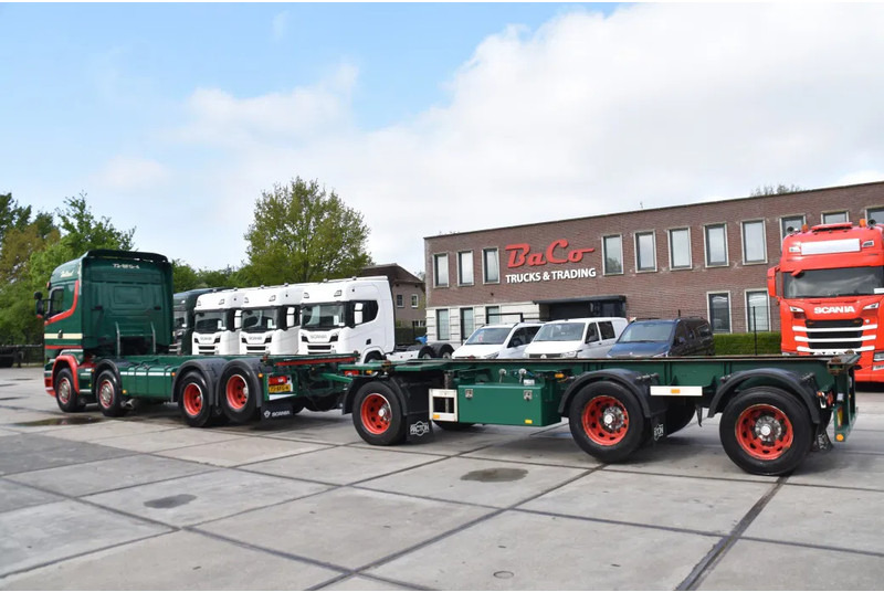 Scania R520 HL V8 8x2 + HANGER - EURO 6 - MANUAL - RETARDER - WHEELBASE: 510 cm - 10 TONS FRONT AXLE - XENON - - Грузовик-контейнеровоз/ Сменный кузов: фото 2 Scania R520 HL V8 8x2 + HANGER - EURO 6 - MANUAL - RETARDER - WHEELBASE: 510 cm - 10 TONS FRONT AXLE - XENON - - Грузовик-контейнеровоз/ Сменный кузов: фото 2