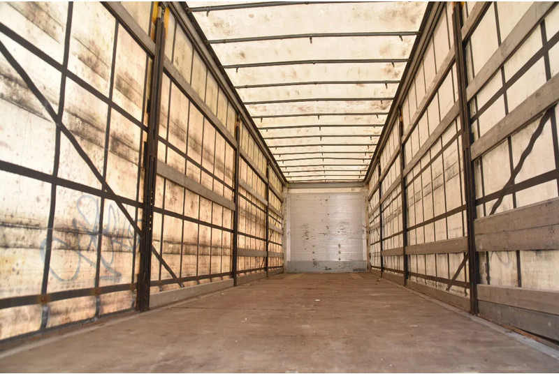 Schmitz Cargobull SCB*S3T - SLIDING CURTAINS/ROOF - DISC BRAKES - SAFETY ROOF - GOOD CONDITION - - Тентованный полуприцеп: фото 3 Schmitz Cargobull SCB*S3T - SLIDING CURTAINS/ROOF - DISC BRAKES - SAFETY ROOF - GOOD CONDITION - - Тентованный полуприцеп: фото 3