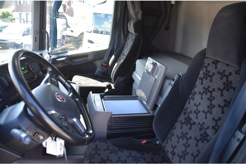 Scania R450 NGS 4x2 - RETARDER - 455 TKM - HYDRAULIC SYSTEM - ACC - NAVI - DIFF. LOCK - EXCELLENT CONDITION - - Тягач: фото 5 Scania R450 NGS 4x2 - RETARDER - 455 TKM - HYDRAULIC SYSTEM - ACC - NAVI - DIFF. LOCK - EXCELLENT CONDITION - - Тягач: фото 5