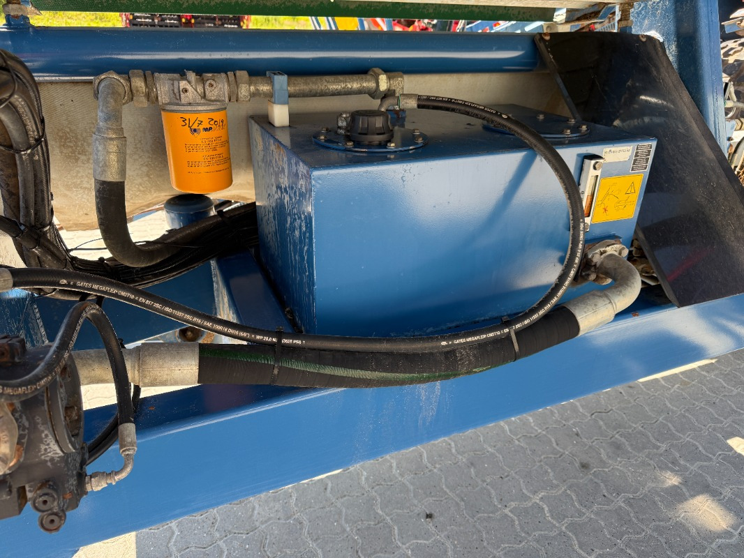 ASA-Lift T-130-B - Уборочная машина для винограда: фото 4 ASA-Lift T-130-B - Уборочная машина для винограда: фото 4