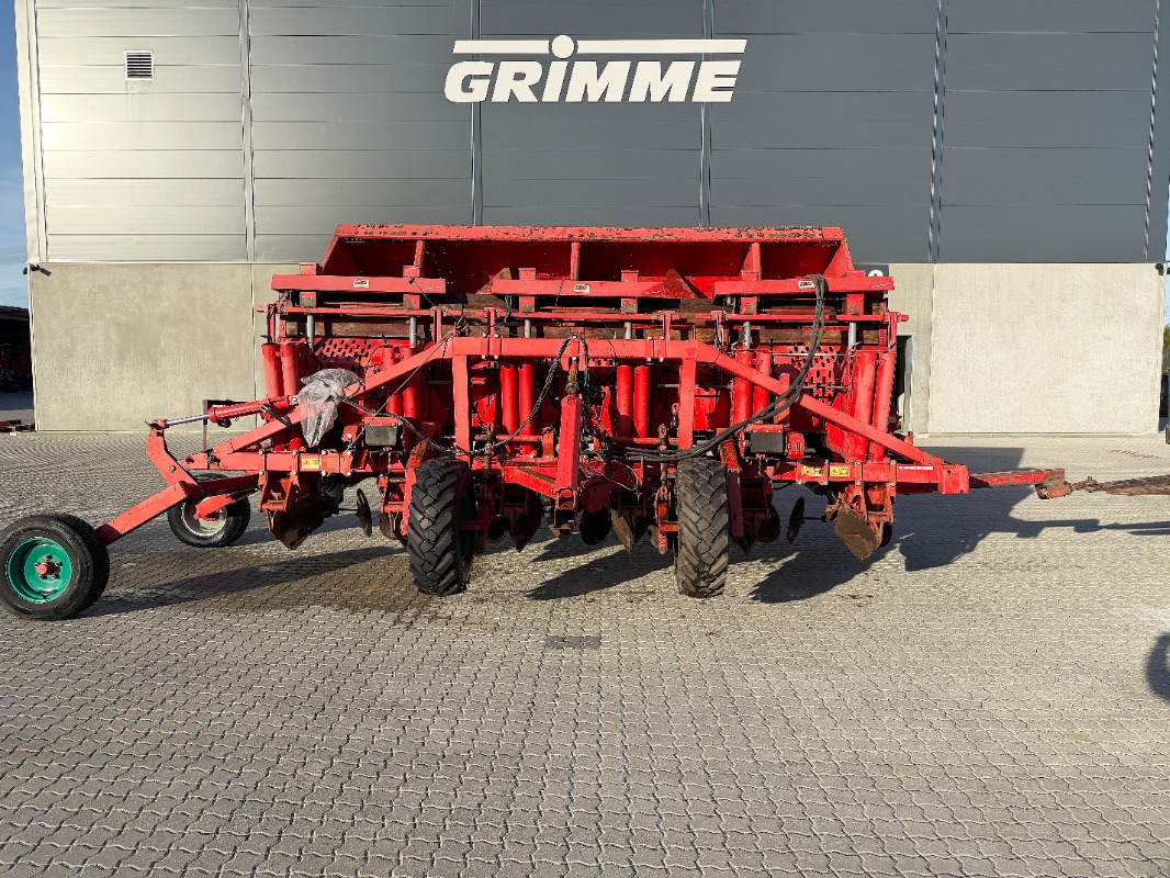 Kverneland UN-3300 - Комбайн: фото 1 Kverneland UN-3300 - Комбайн: фото 1