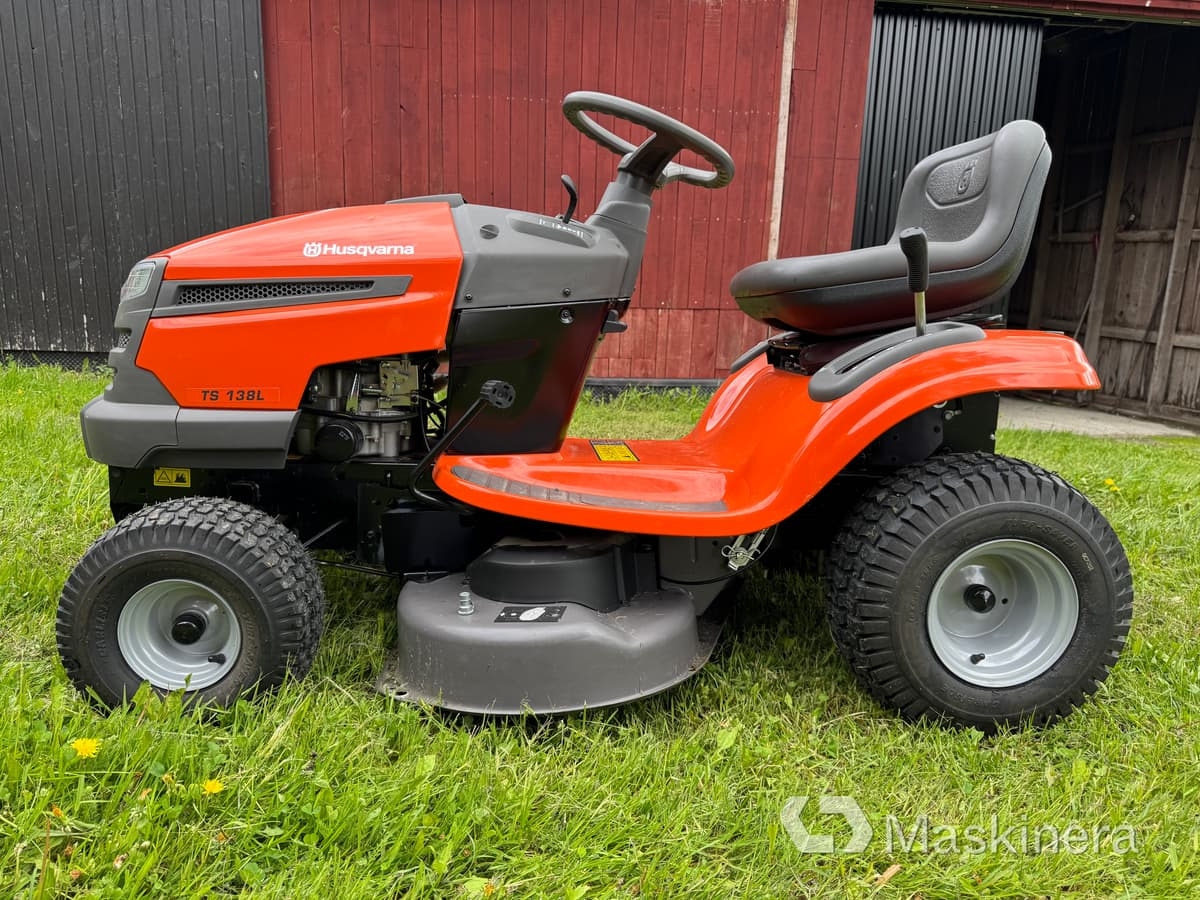 Gräsklippare Husqvarna TS 138L - Газонокосилка: фото 2 Gräsklippare Husqvarna TS 138L - Газонокосилка: фото 2