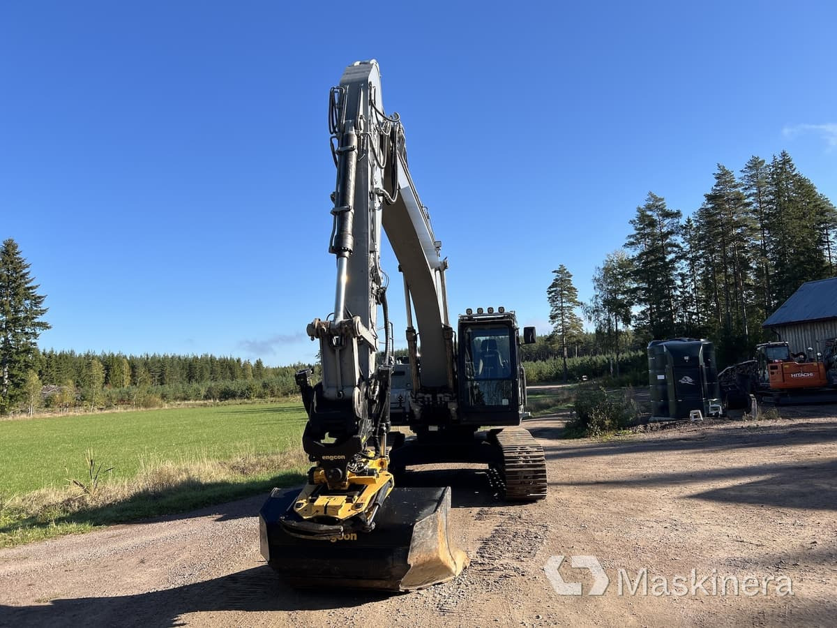 Grävmaskin Sany SY215C LC - Гусеничный экскаватор: фото 2 Grävmaskin Sany SY215C LC - Гусеничный экскаватор: фото 2