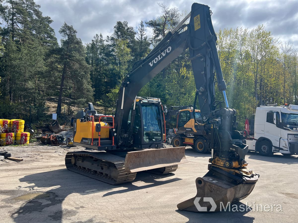 Grävmaskin Volvo EC140EL med 3 skopor - Гусеничный экскаватор: фото 3 Grävmaskin Volvo EC140EL med 3 skopor - Гусеничный экскаватор: фото 3