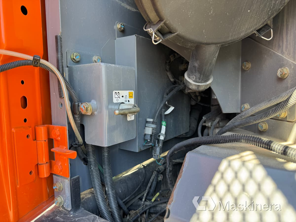 Гусеничный экскаватор Hitachi ZX170W-5B Hjulgrävare Hitachi ZX170W med vagn: фото 36